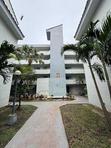 8335 SW 152nd Ave, Miami, FL 33193