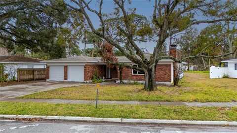 4646 W LONGFELLOW AVENUE, TAMPA, FL 33629