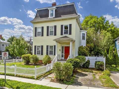 35 Parker St, Watertown, MA 02472