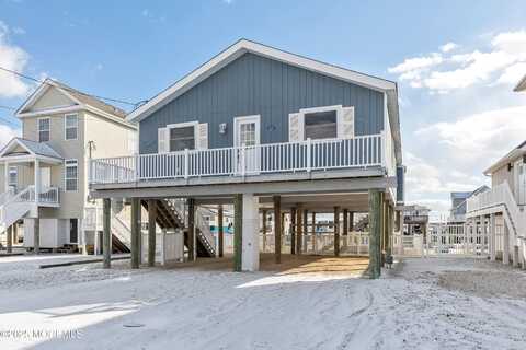 144 Flamingo Road, Tuckerton, NJ 08087