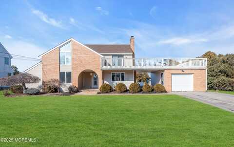 9 Cove Road W, Bayville, NJ 08721