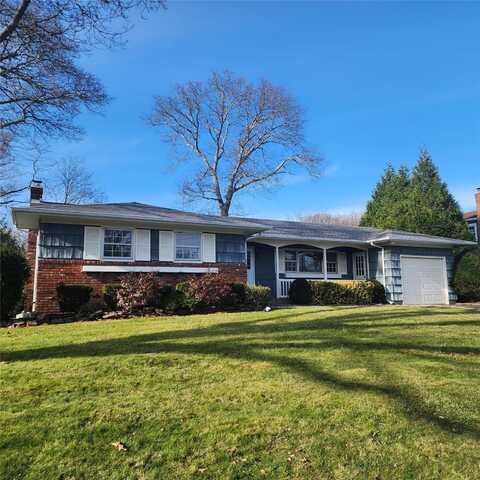 6 Lakeview Drive E, Center Moriches, NY 11934