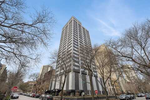 2700 N Hampden Court, Chicago, IL 60614