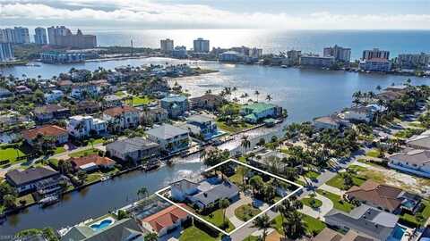 438 Lagoon, NAPLES, FL 34108