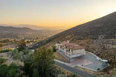 9455 Hierba Road, Agua Dulce, CA 91390