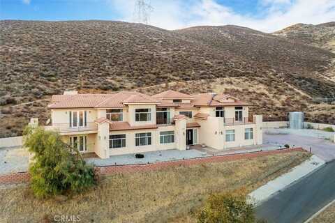 9455 Hierba Road, Agua Dulce, CA 91390