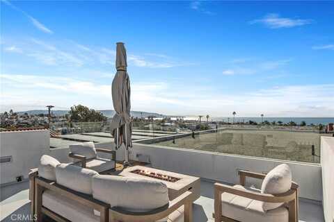 1517 Golden Avenue, Hermosa Beach, CA 90254