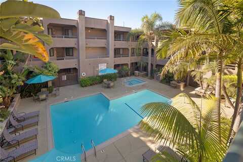 8300 Manitoba Street, Playa del Rey, CA 90293
