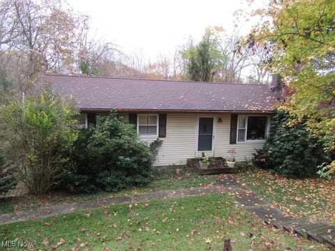 7790 Lakeview Drive, Nashport, OH 43830