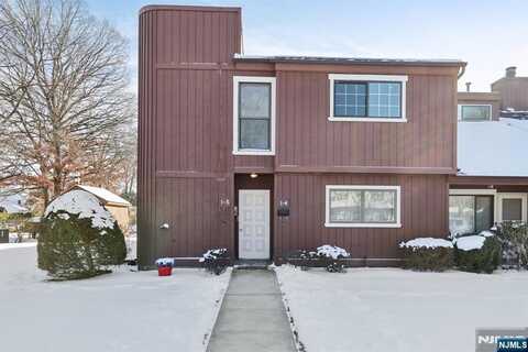 1-5 Chestnut Place, Waldwick, NJ 07463