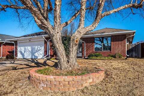 116 Woodgate Drive, Yukon, OK 73099