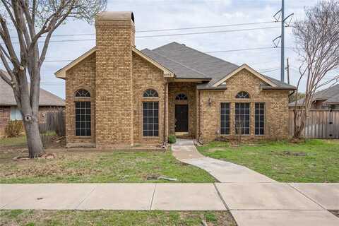 2075 Camelot Drive, Lewisville, TX 75067