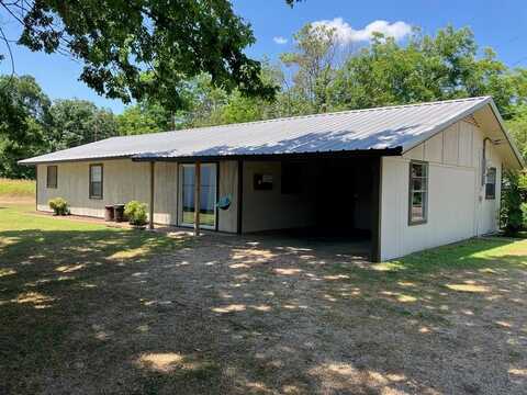 101 W 3rd Street, Roxton, TX 75477