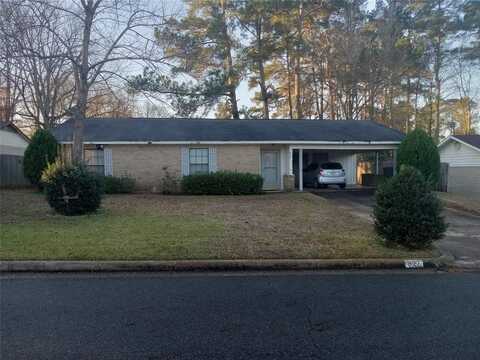 827 Scarlet Oak Street, Nacogdoches, TX 75964