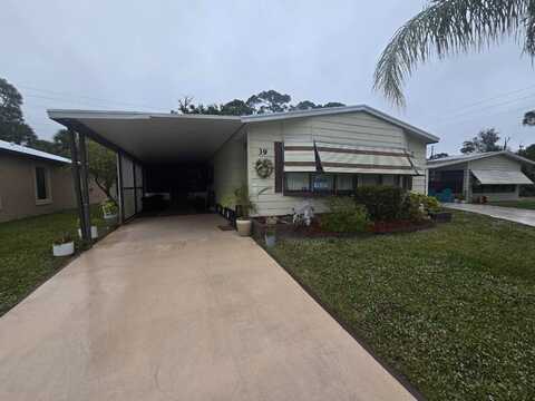 39 Flores Del Norte, Fort Pierce, FL 34951