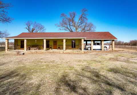 7795 Ranch Road, Atoka, OK 74525