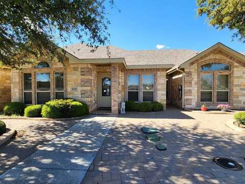 5002 Preston Dr, Midland, TX 79707