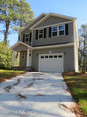 724 N Chapin Road, Aberdeen, NC 28315