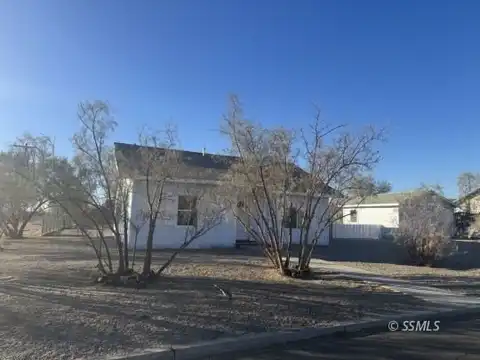 13407 Holly, Trona, CA 93562