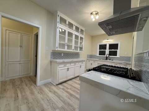13407 Holly, Trona, CA 93562