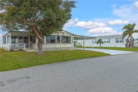 939 Thrush Circle, Sebastian, FL 32976