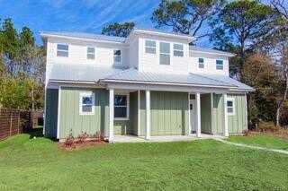 195 14th St, Apalachicola, FL 32320