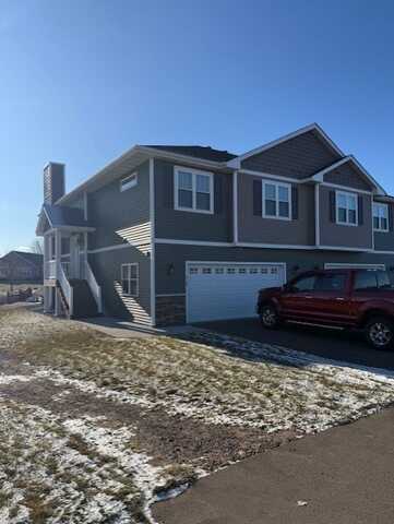 5101 Stonewood Drive, Eau Claire, WI 54703