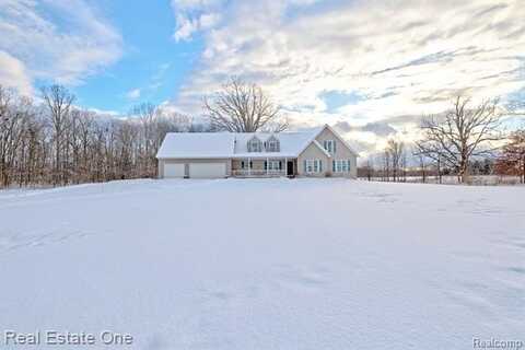 2330 BULLOCK Road, Lapeer, MI 48446