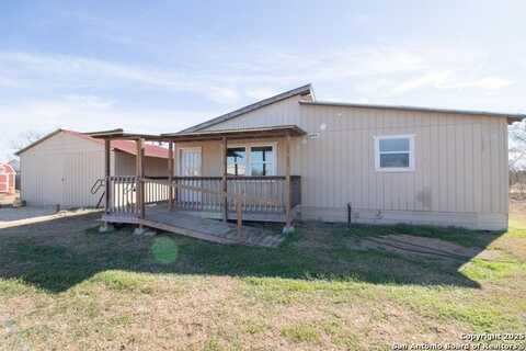 126 Private Road 6735, Devine, TX 78016