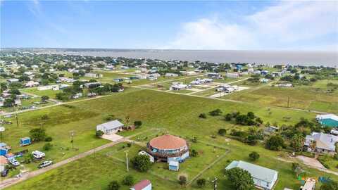 1504 W Saint Louis Avenue, Seadrift, TX 77983