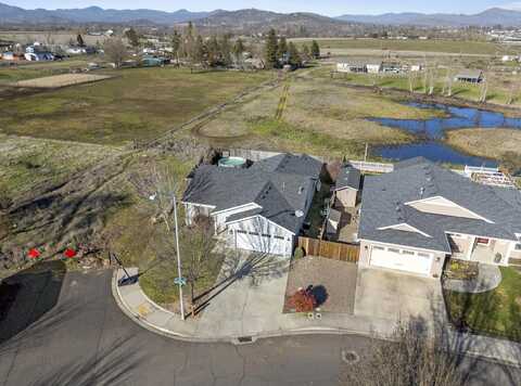 3913 Cole Drive, White City, OR 97503