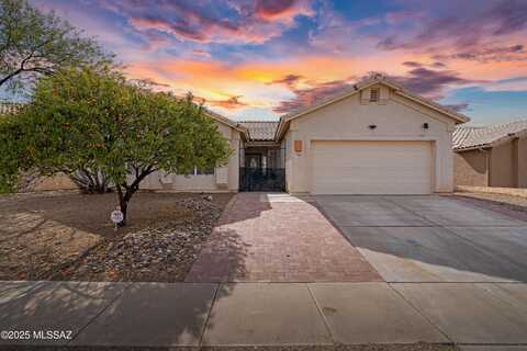 10040 E Paseo San Bruno, Tucson, AZ 85747