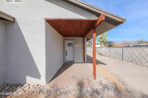 213 E Blacklidge Drive, Tucson, AZ 85705