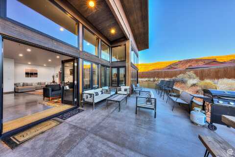 171 E MT PEALE, Moab, UT 84532