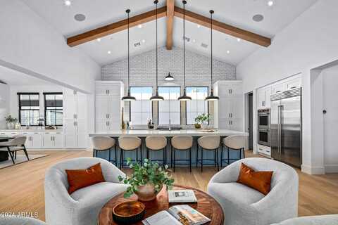 10261 E DE LA O Road, Scottsdale, AZ 85255