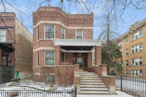 2241 W. Eastwood Avenue, Chicago, IL 60625