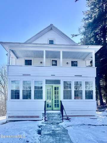 136 Broadview Ter, Pittsfield, MA 01201