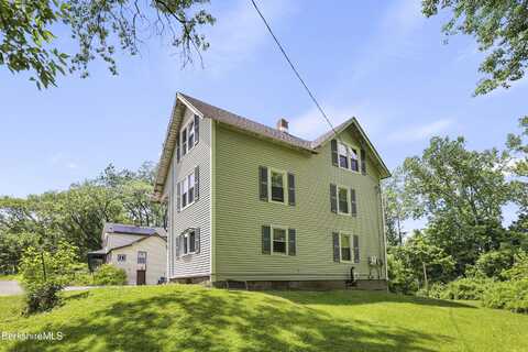 26 Crosier Ave, Pittsfield, MA 01201