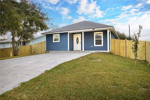 1433 S McCampbell, Aransas Pass, TX 78336