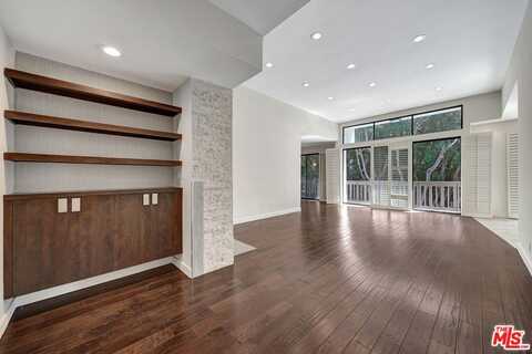 8871 Burton Way, Los Angeles, CA 90048