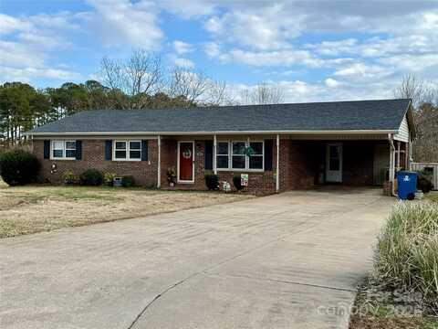 207 Hazelwood Drive, Forest City, NC 28043