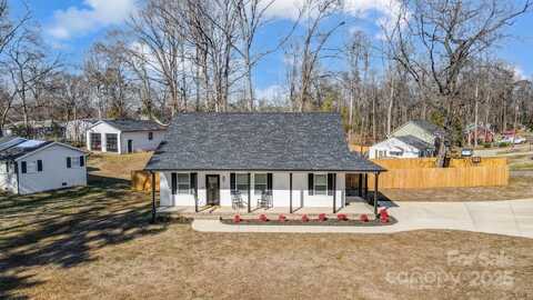 301 Tomberlin Road, Mount Holly, NC 28120