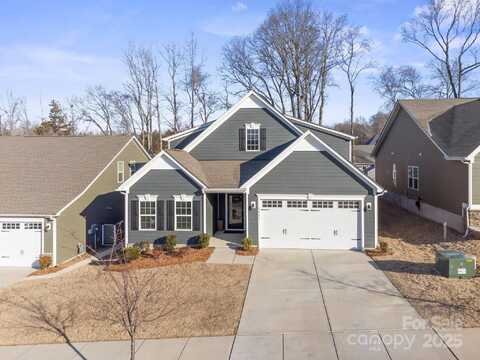 5066 Summer Surprise Lane, Charlotte, NC 28215