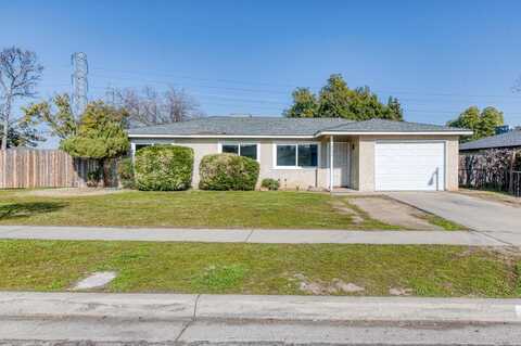 2424 Norwich Avenue W, Fresno, CA 93705