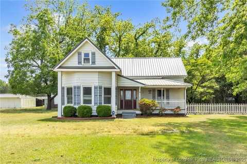 2774 County Line Road, Saint Pauls, NC 28384