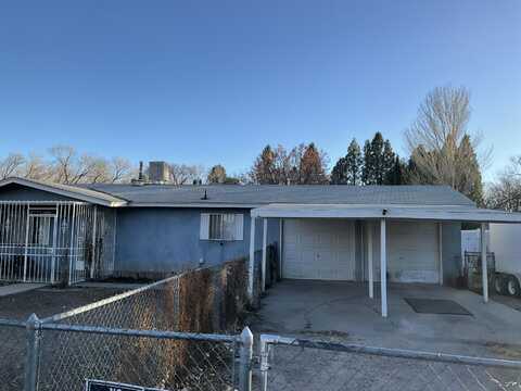 1122 SUNFLOWER Drive SW, Albuquerque, NM 87105