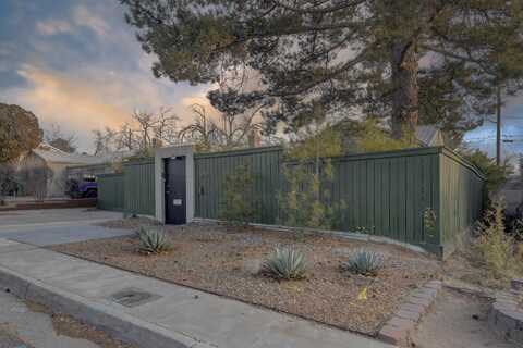 2920 SANTA CLARA Avenue SE, Albuquerque, NM 87106