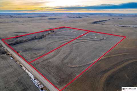 2275 W Pella Road, Hallam, NE 68368