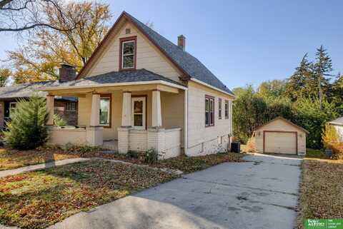 3520 N 55 Street, Omaha, NE 68104