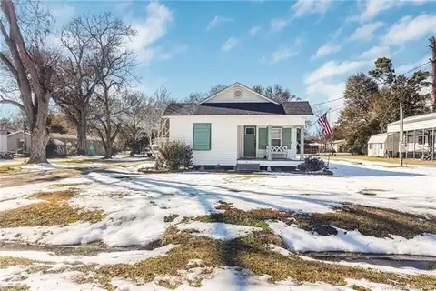 310 S Philbrick Avenue, Iowa, LA 70647